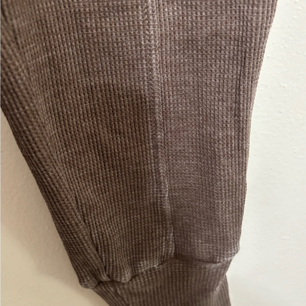 Mono B Taupe Textured Joggers NEW retail $39 - Picture 7 of 8